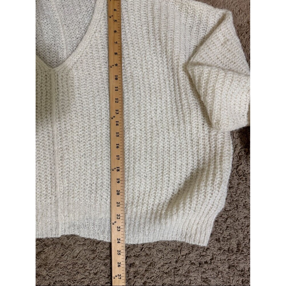 Free People Moonbeam V-Neck Alpaca Blend Sweater Cream Loose Knit size L Cozy - Picture 6 of 7